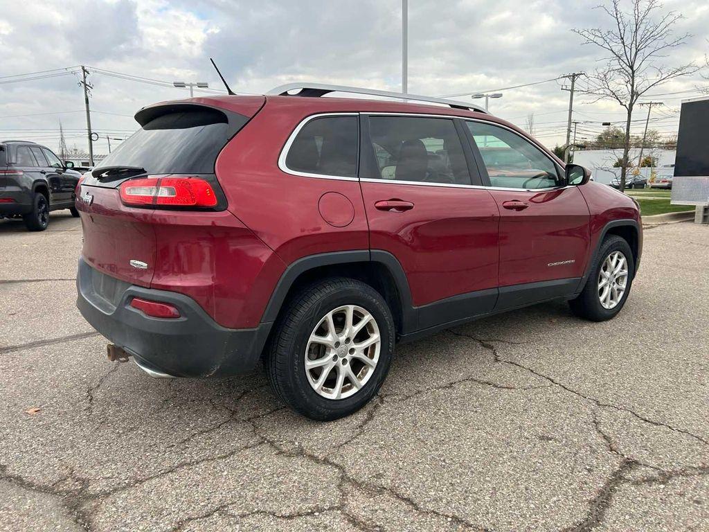 used 2015 Jeep Cherokee car, priced at $7,325
