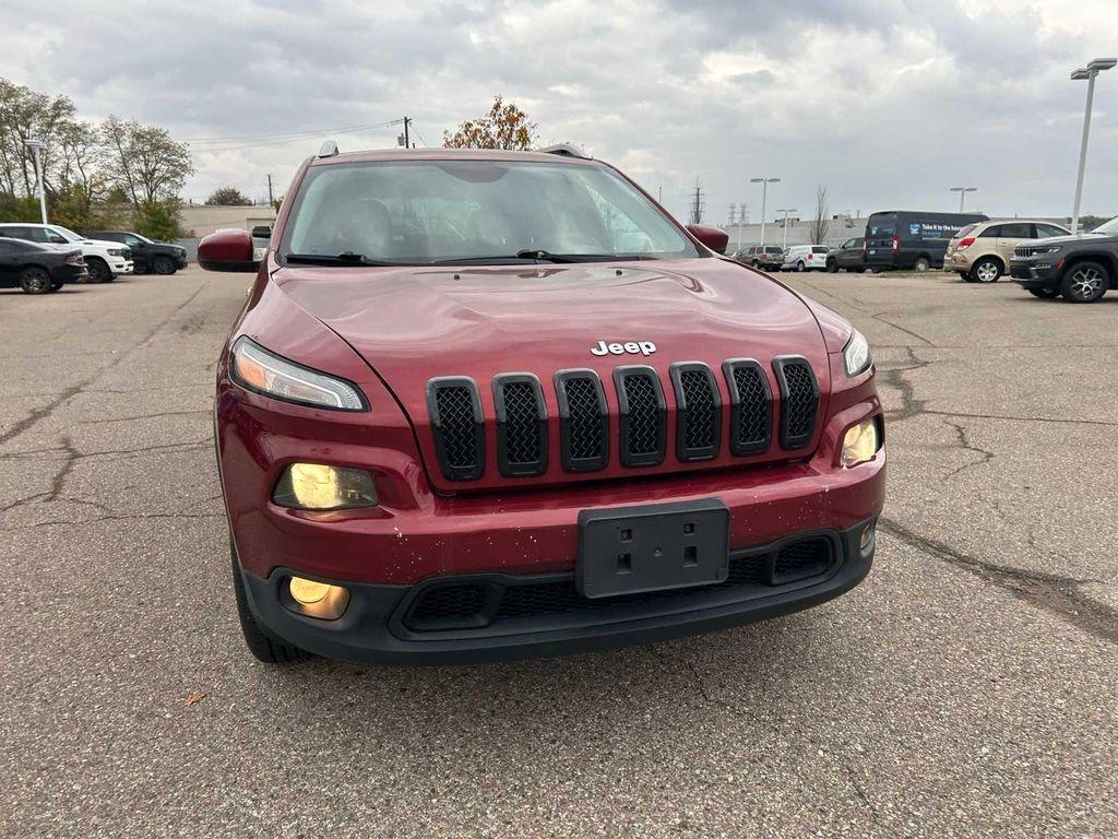 used 2015 Jeep Cherokee car, priced at $7,325
