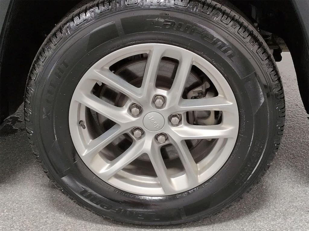 used 2023 Jeep Grand Cherokee L car, priced at $27,919