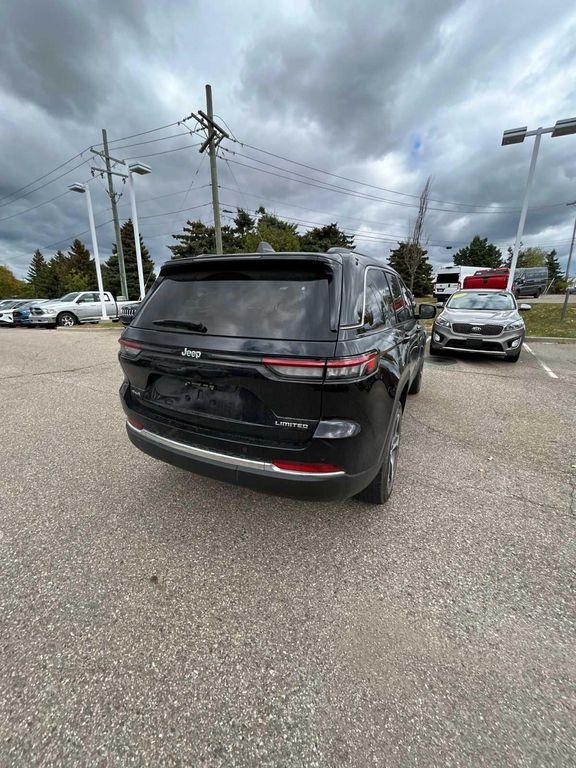 used 2023 Jeep Grand Cherokee car, priced at $33,123