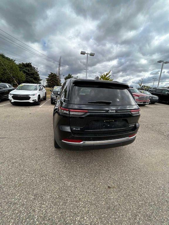 used 2023 Jeep Grand Cherokee car, priced at $33,123