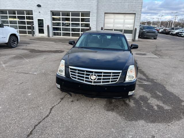 used 2009 Cadillac DTS car, priced at $2,895