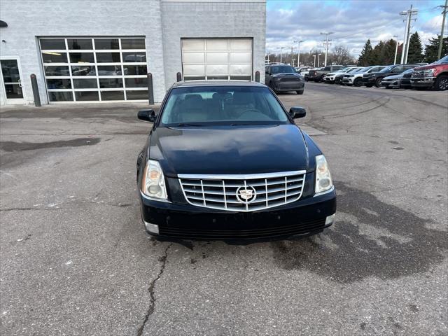 used 2009 Cadillac DTS car, priced at $2,895