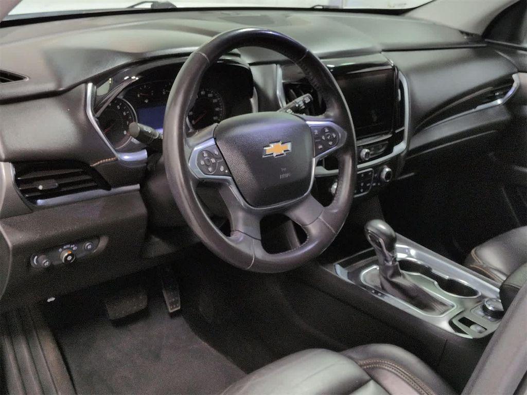used 2021 Chevrolet Traverse car, priced at $20,112