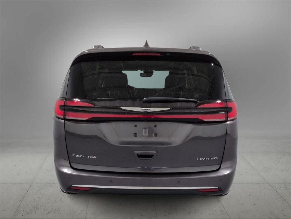 used 2022 Chrysler Pacifica car, priced at $33,547