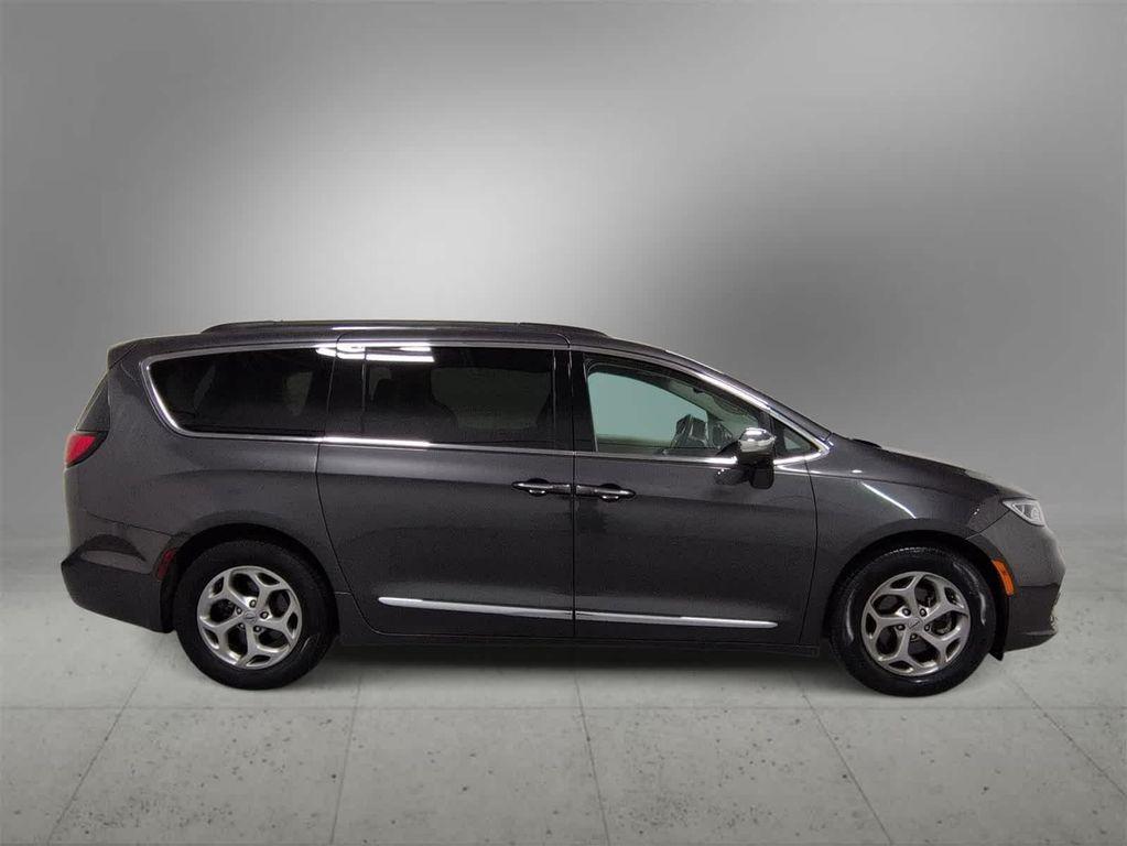 used 2022 Chrysler Pacifica car, priced at $33,547