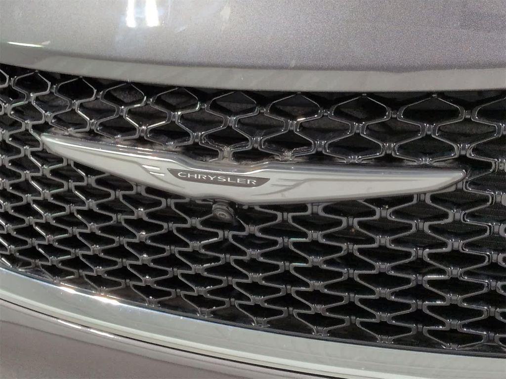 used 2022 Chrysler Pacifica car, priced at $33,547