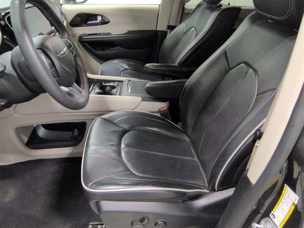 used 2022 Chrysler Pacifica car, priced at $33,547