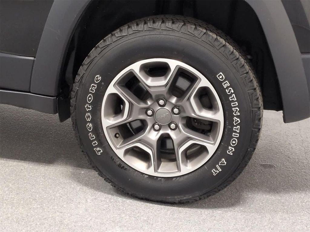 used 2020 Jeep Cherokee car, priced at $22,953