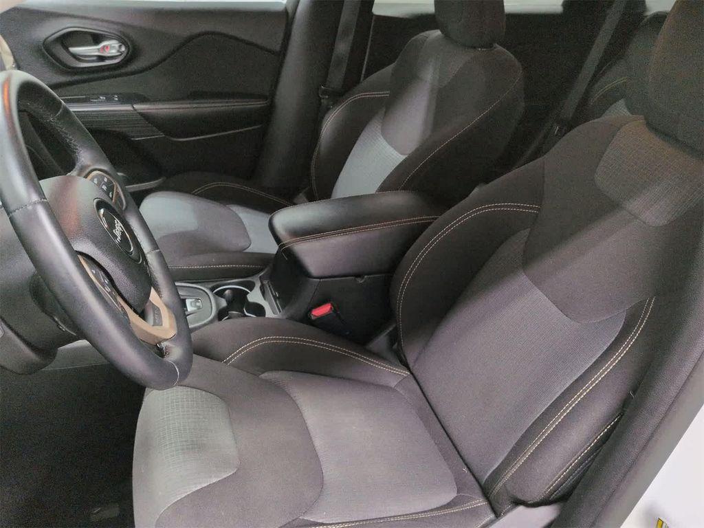 used 2016 Jeep Cherokee car, priced at $9,288