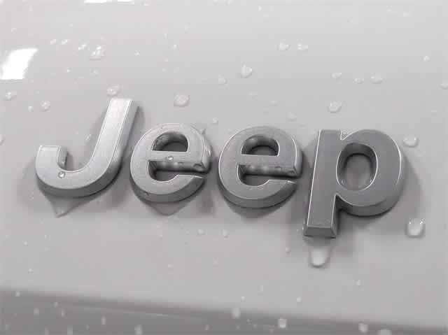 new 2024 Jeep Grand Cherokee car, priced at $44,950