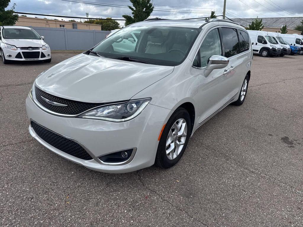used 2020 Chrysler Pacifica car, priced at $20,906