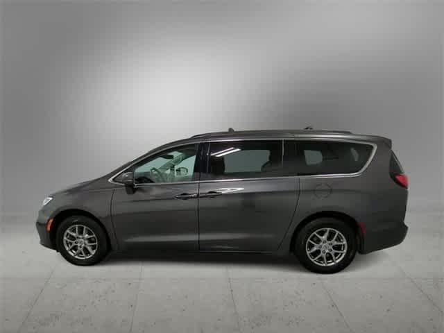 used 2021 Chrysler Pacifica car, priced at $14,928