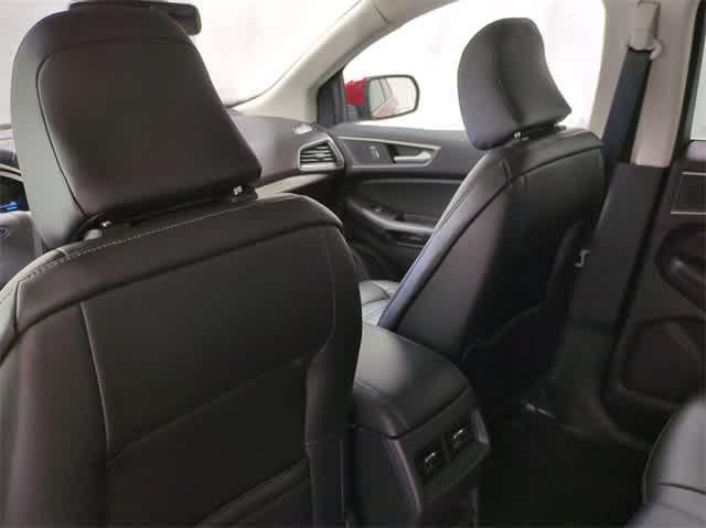 used 2024 Ford Edge car, priced at $27,000