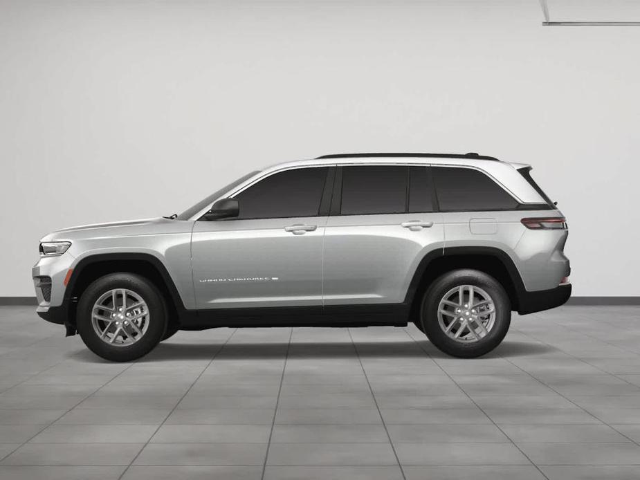 new 2024 Jeep Grand Cherokee car, priced at $40,059