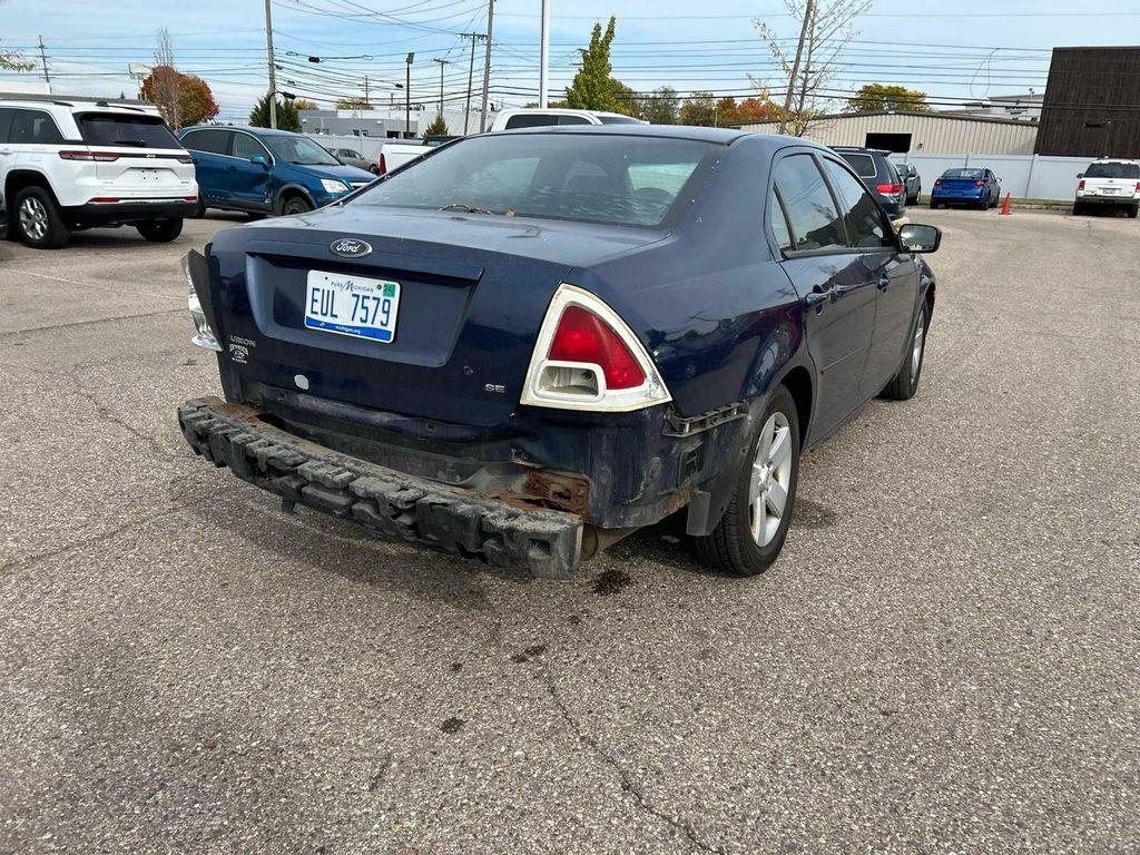 used 2006 Ford Fusion car, priced at $800