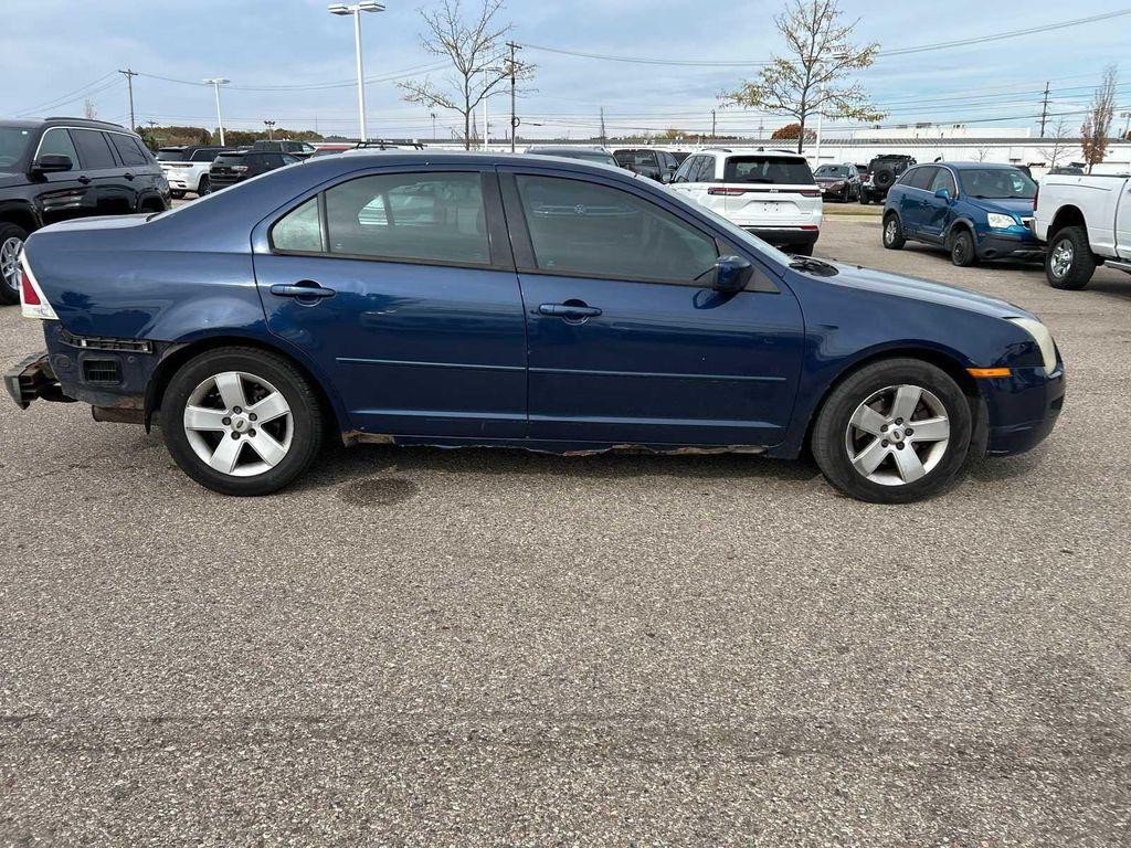 used 2006 Ford Fusion car, priced at $800