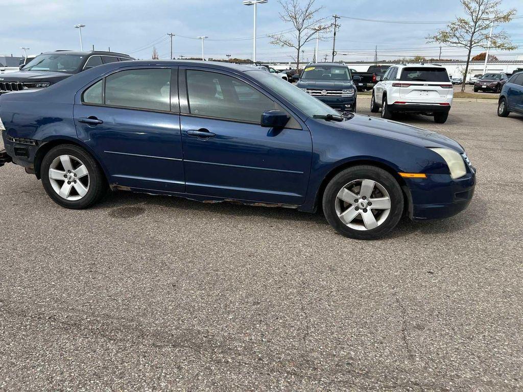 used 2006 Ford Fusion car, priced at $800