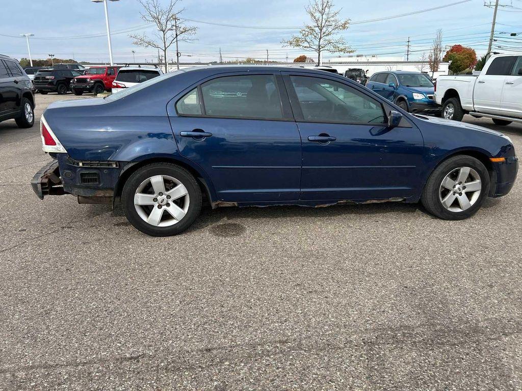 used 2006 Ford Fusion car, priced at $800