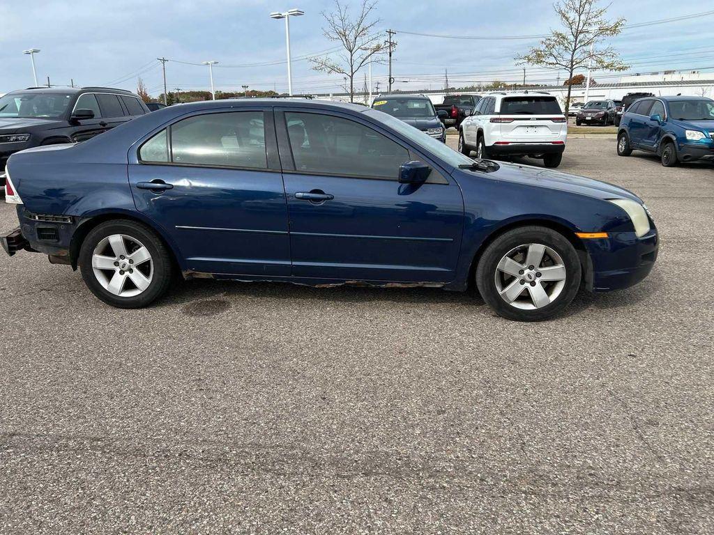 used 2006 Ford Fusion car, priced at $800