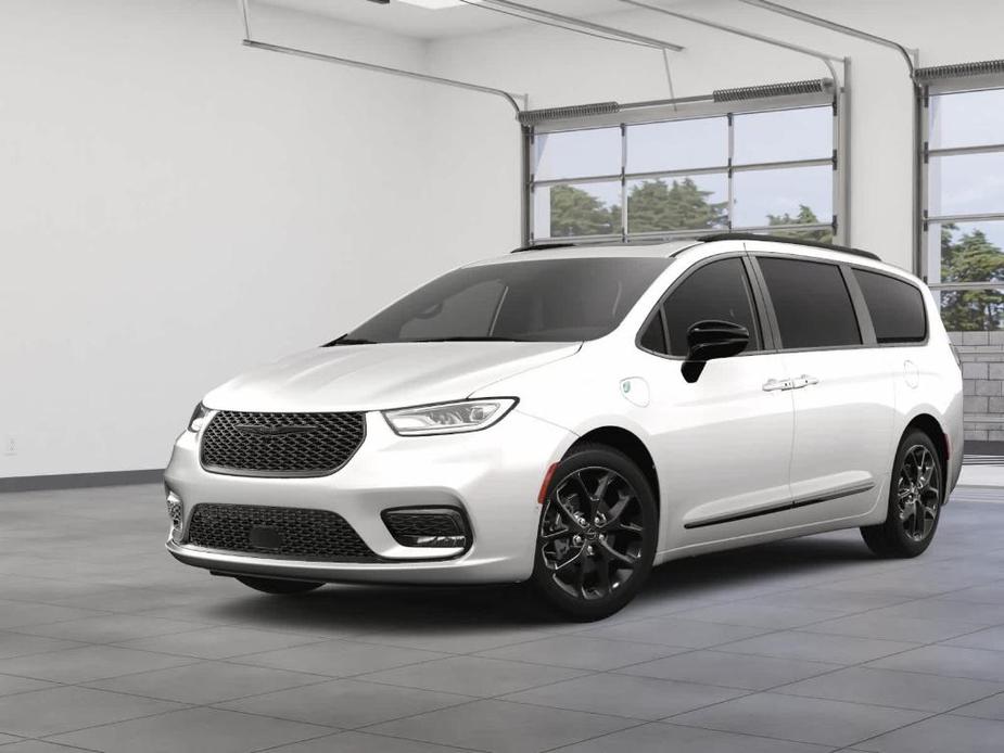 new 2024 Chrysler Pacifica Hybrid car, priced at $56,324