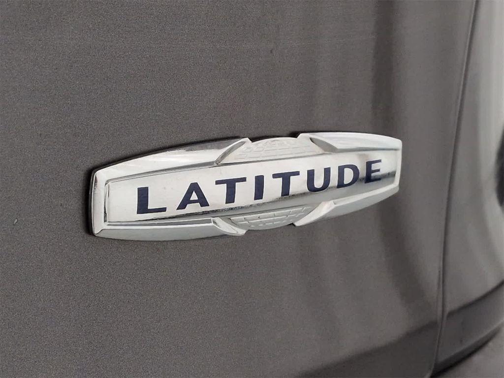 used 2014 Jeep Cherokee car, priced at $3,700