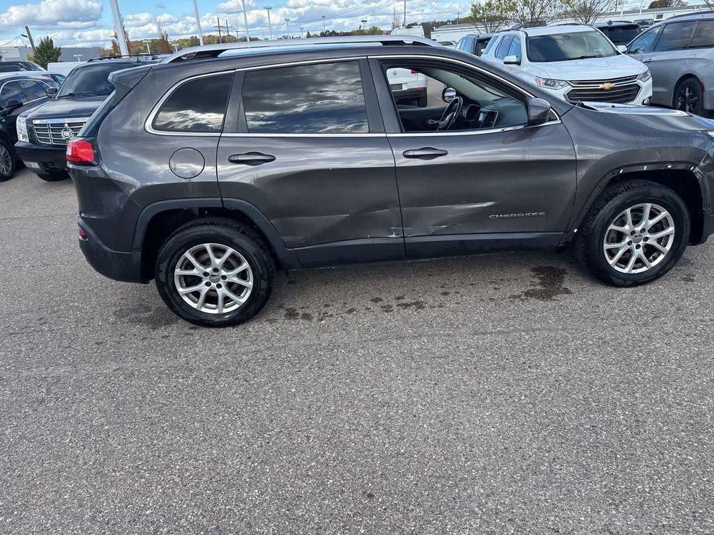 used 2014 Jeep Cherokee car, priced at $7,721