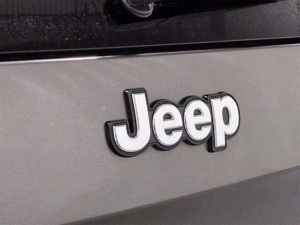 used 2014 Jeep Cherokee car, priced at $3,700