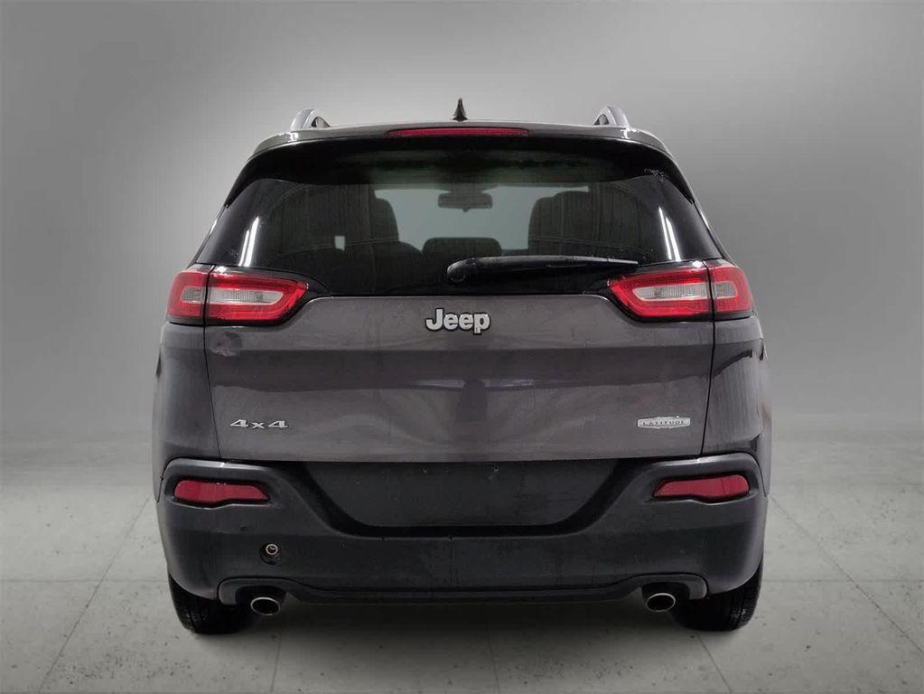 used 2014 Jeep Cherokee car, priced at $3,700