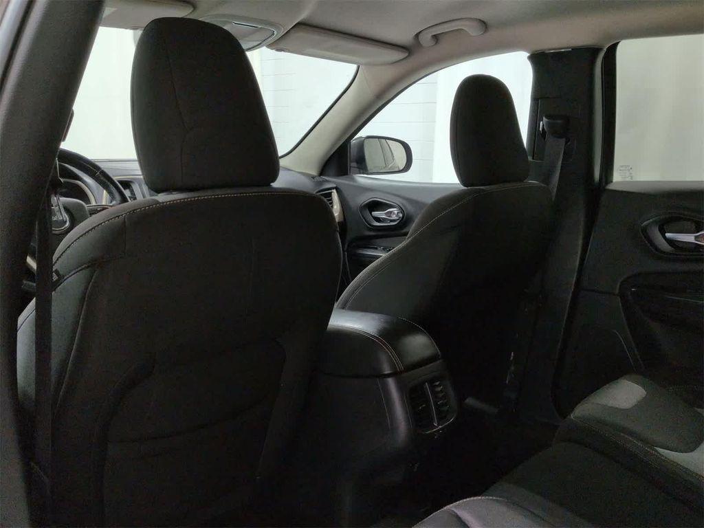 used 2014 Jeep Cherokee car, priced at $3,700