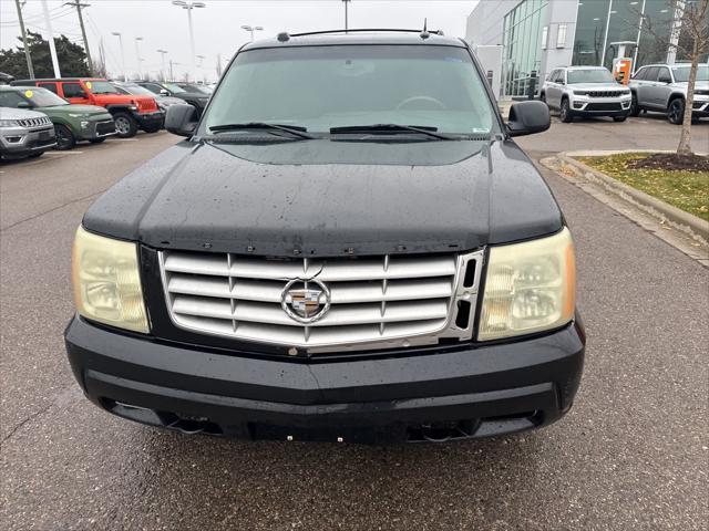 used 2004 Cadillac Escalade car, priced at $3,498