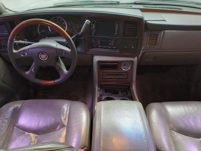 used 2004 Cadillac Escalade car, priced at $2,795