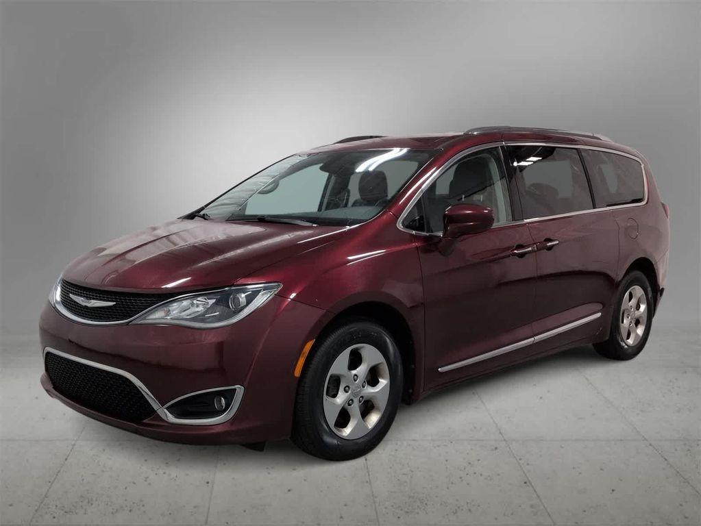 used 2017 Chrysler Pacifica car, priced at $13,995