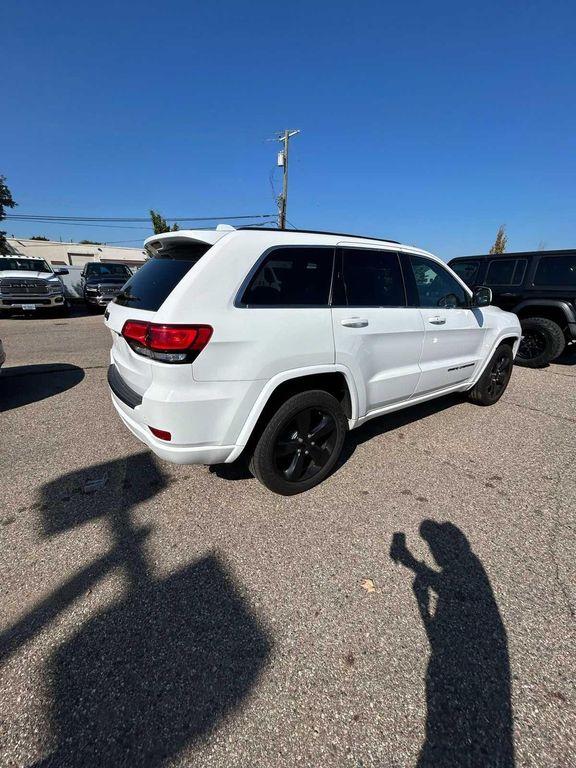 used 2015 Jeep Grand Cherokee car, priced at $12,960