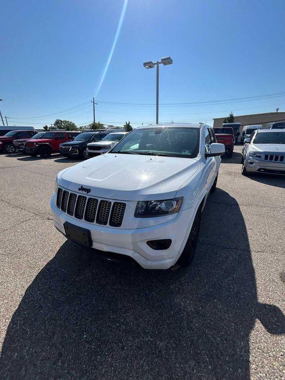 used 2015 Jeep Grand Cherokee car, priced at $12,960