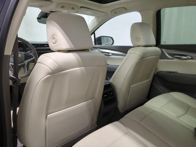 used 2021 Cadillac XT5 car, priced at $17,900
