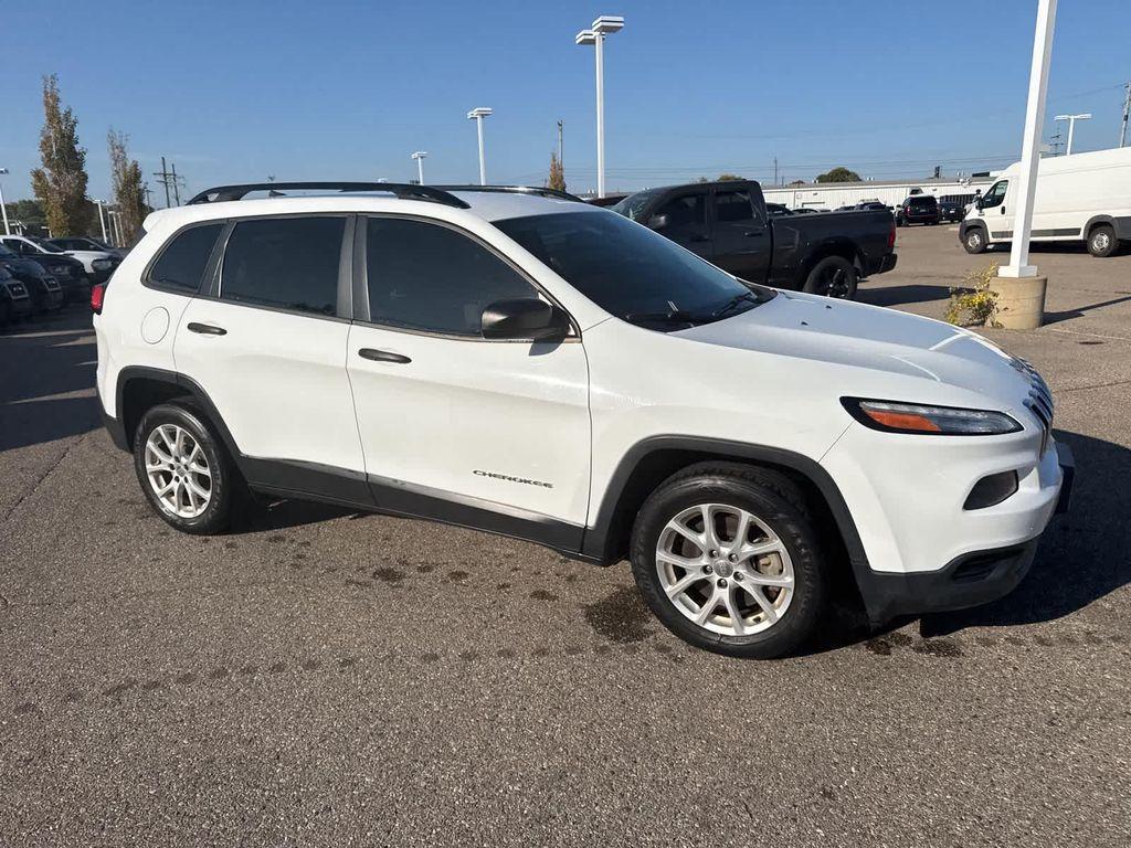 used 2016 Jeep Cherokee car, priced at $11,967