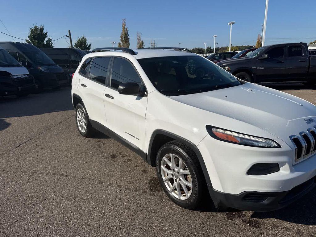 used 2016 Jeep Cherokee car, priced at $11,967