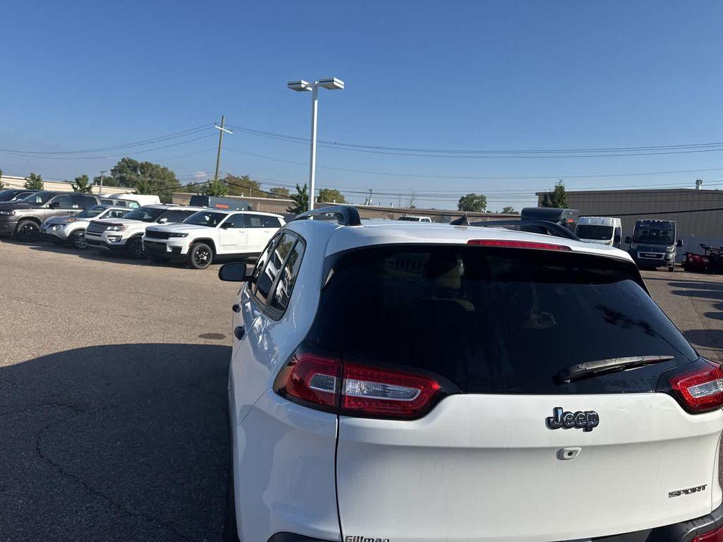 used 2016 Jeep Cherokee car, priced at $11,967