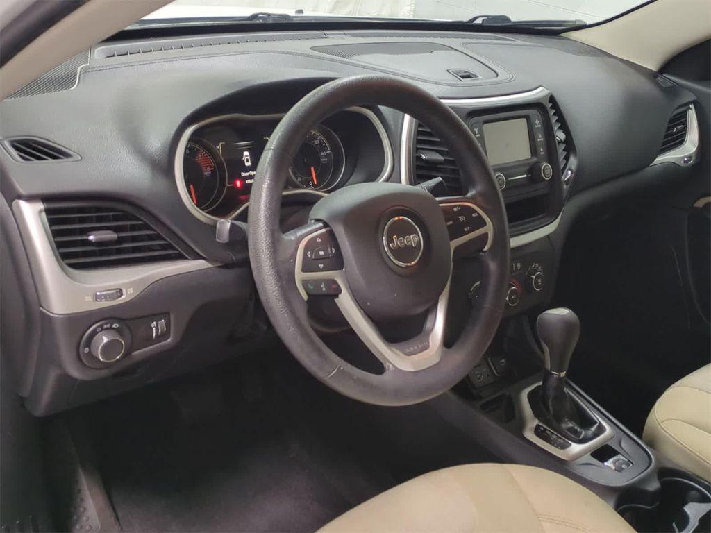 used 2016 Jeep Cherokee car, priced at $11,967