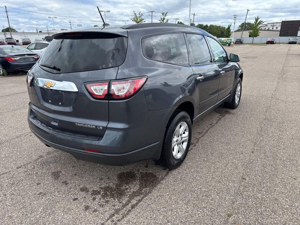 used 2014 Chevrolet Traverse car, priced at $7,987
