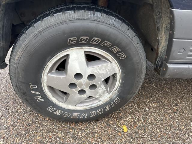 used 1993 Jeep Grand Cherokee car, priced at $3,998