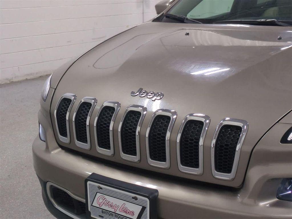 used 2016 Jeep Cherokee car, priced at $8,604