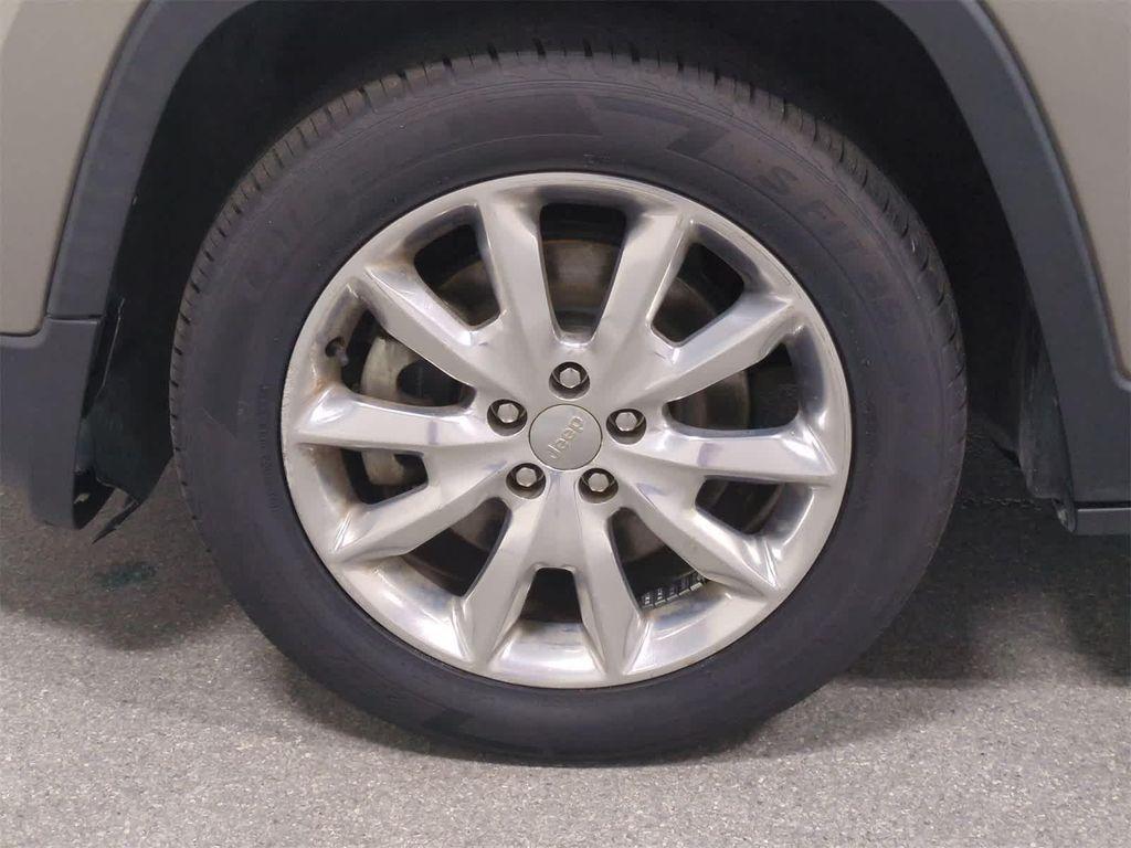 used 2016 Jeep Cherokee car, priced at $8,604