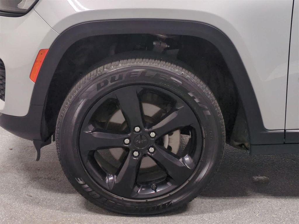 used 2023 Jeep Grand Cherokee car, priced at $31,402