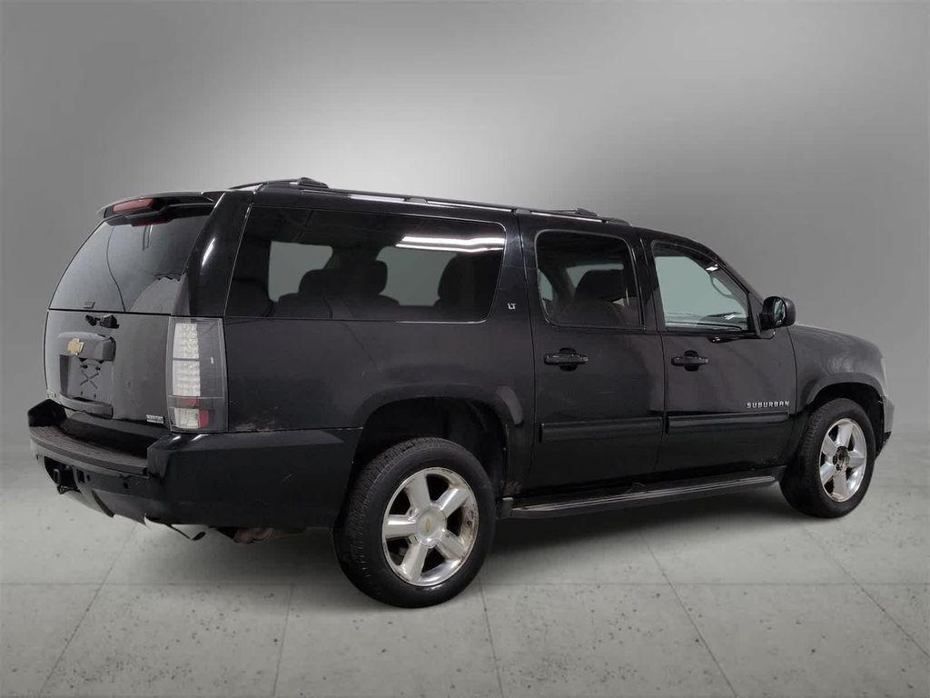 used 2011 Chevrolet Suburban car, priced at $3,500