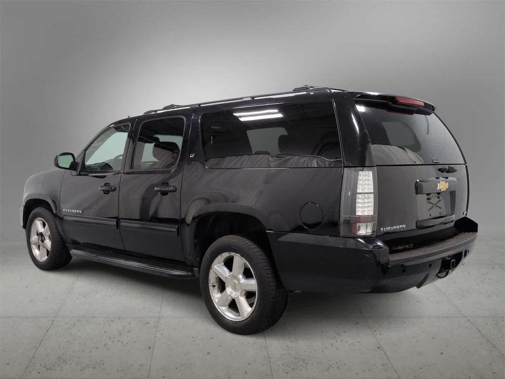 used 2011 Chevrolet Suburban car, priced at $3,500
