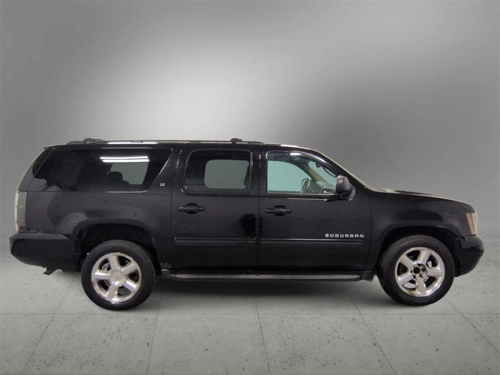 used 2011 Chevrolet Suburban car, priced at $3,500