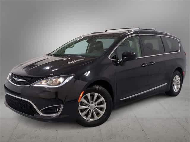 used 2018 Chrysler Pacifica car, priced at $13,996