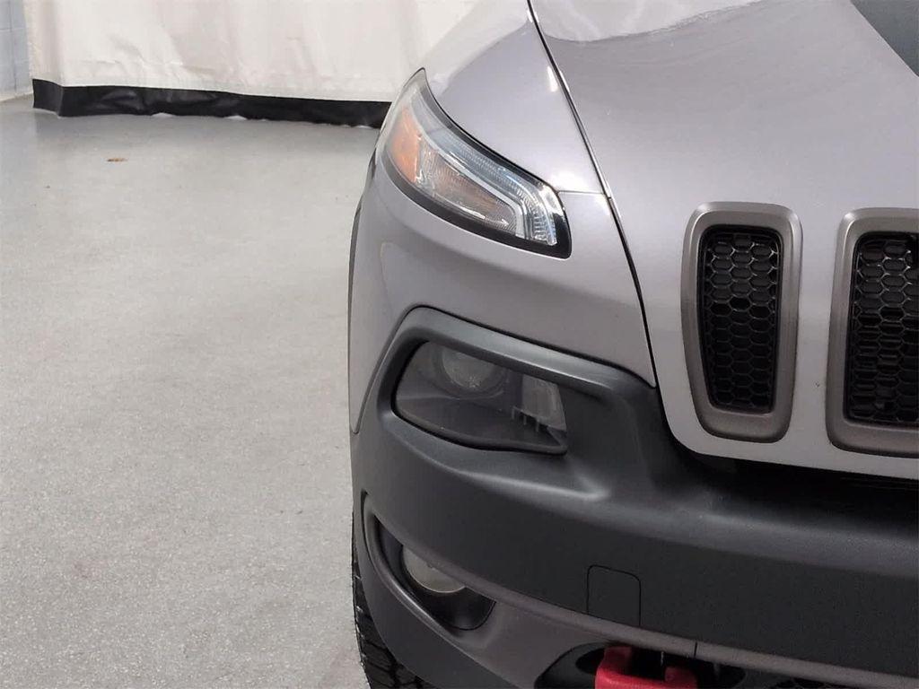 used 2018 Jeep Cherokee car, priced at $15,875